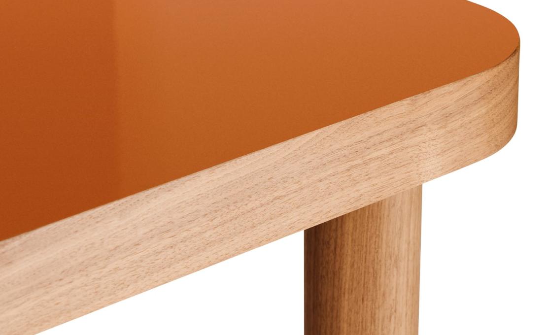 Стол обеденный от фабрики Gebrüder Thonet Vienna GmbH (GTV) – Wiener GTV Design модель SÄULE scotch brown