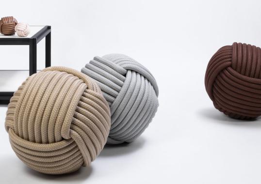 Пуфы от фабрики Giobagnara модель Nodo Cotton Pouf