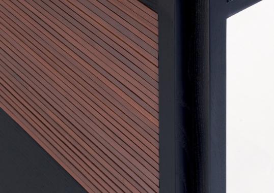 Консоль от фабрики Giobagnara модель Structura Crisscross Console