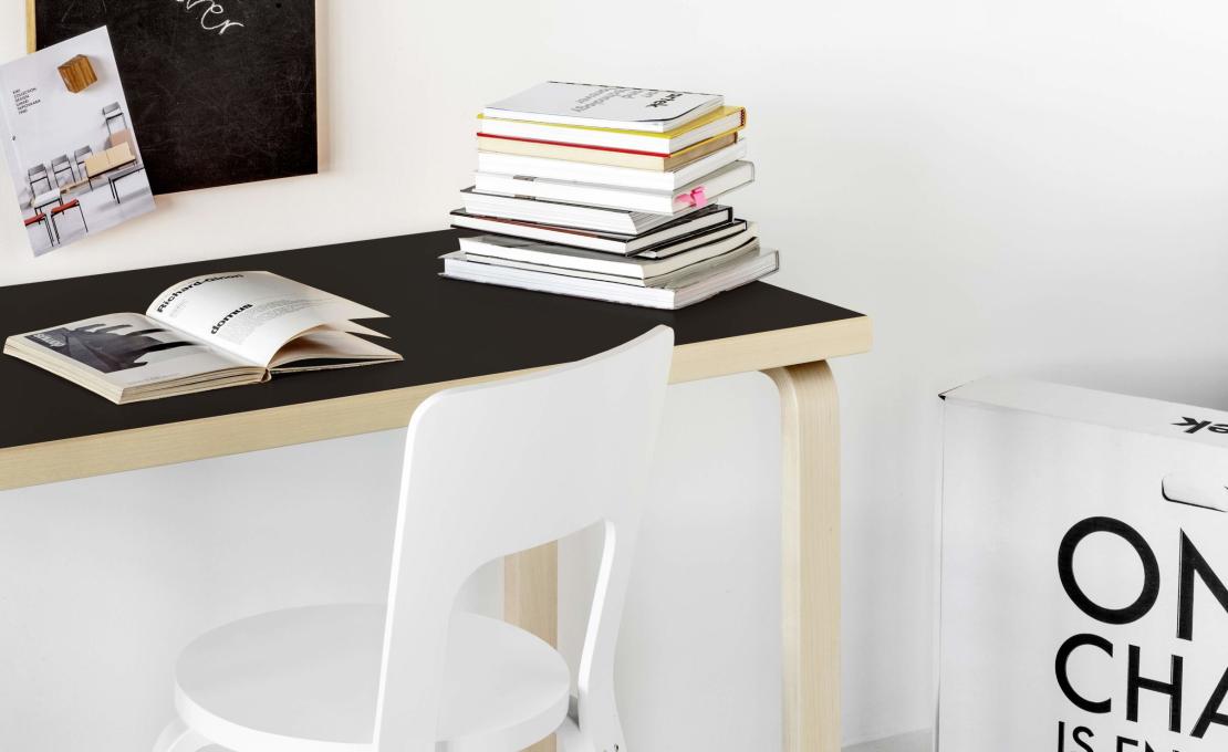 Стол от фабрики Artek модель AALTO TABLE RECTANGULAR
