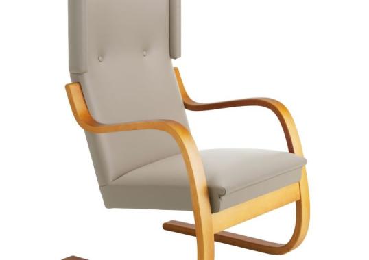 Кресло от фабрики Artek модель 282 002 02
