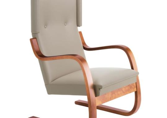 Кресло от фабрики Artek модель 282 002 02