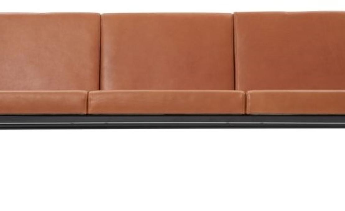 Диван от фабрики Artek модель 284 00