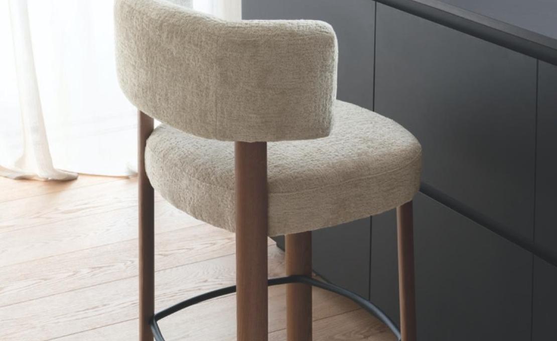 Барный стул GLEN фабрики Calligaris - дизайн Gino Carollo