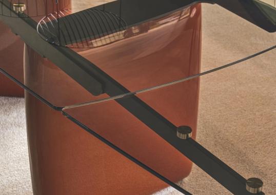 Стол RIVERSTONE фабрики Calligaris - дизайн Gino Carollo