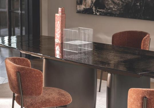 Стол RIVERSTONE фабрики Calligaris - дизайн Gino Carollo