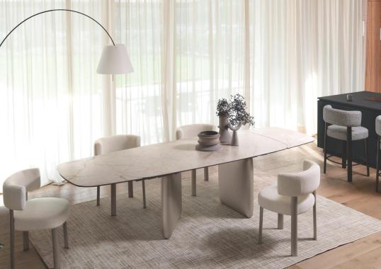 Стол RIVERSTONE фабрики Calligaris - дизайн Gino Carollo