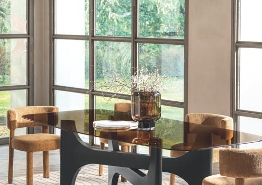 Стол модель NOGU фабрики Calligaris - дизайн Gabriele e Oscar Buratti