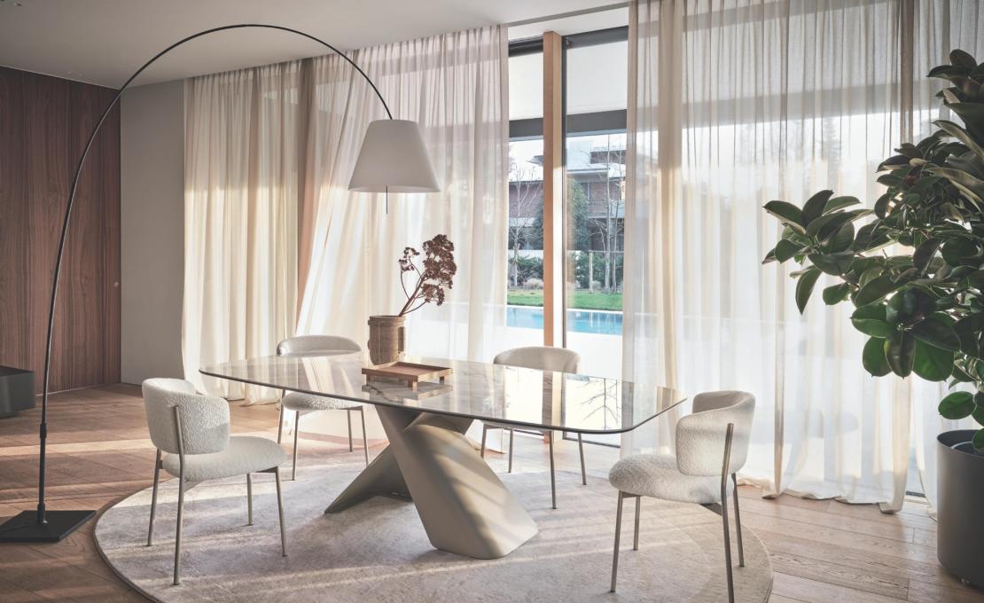 Стол AXIOM фабрики Calligaris - дизайн Studio Zest
