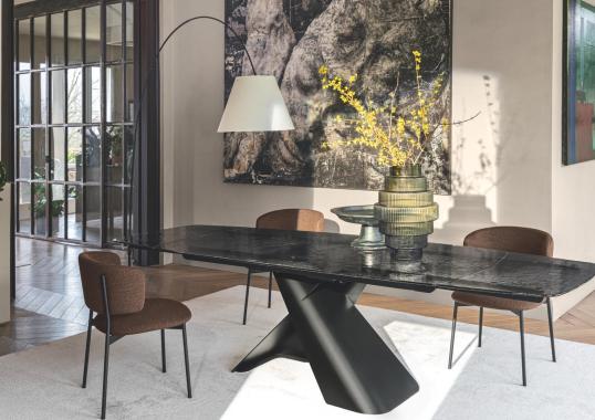 Стол AXIOM фабрики Calligaris - дизайн Studio Zest