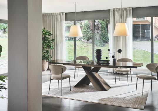 Стол AXIOM фабрики Calligaris - дизайн Studio Zest