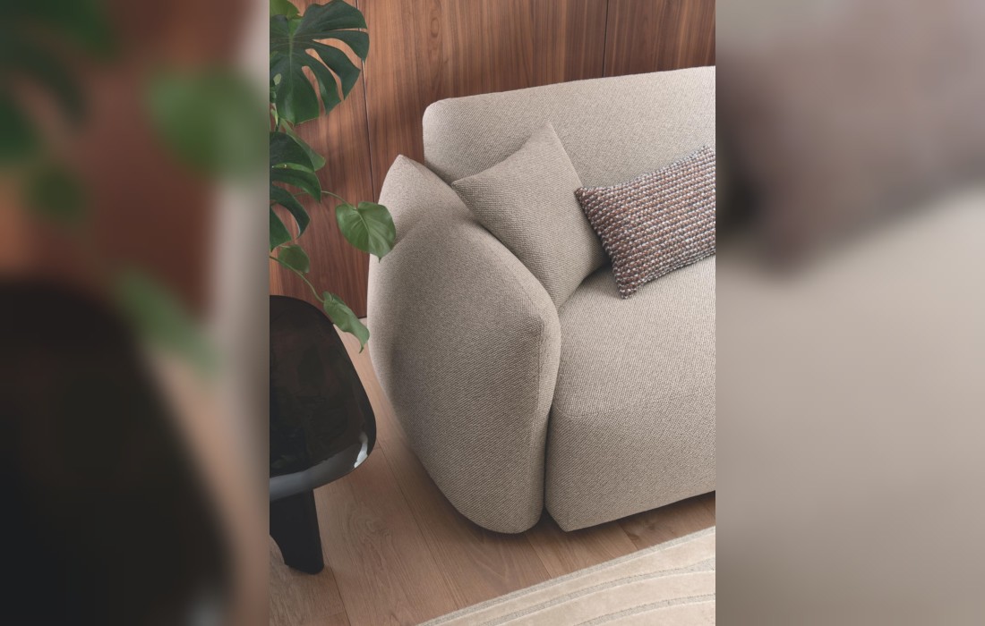 Диван NOEMI фабрики Calligaris - дизайн Santiago Sevillano