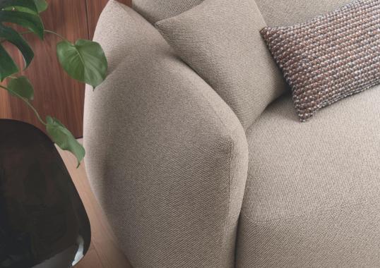 Диван NOEMI фабрики Calligaris - дизайн Santiago Sevillano