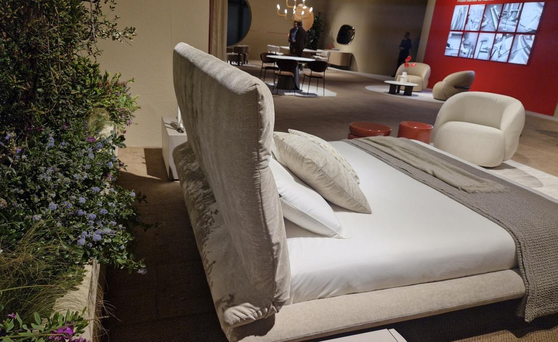 Кровать модель GRAVITY фабрики Calligaris - дизайн Stefano Spessotto