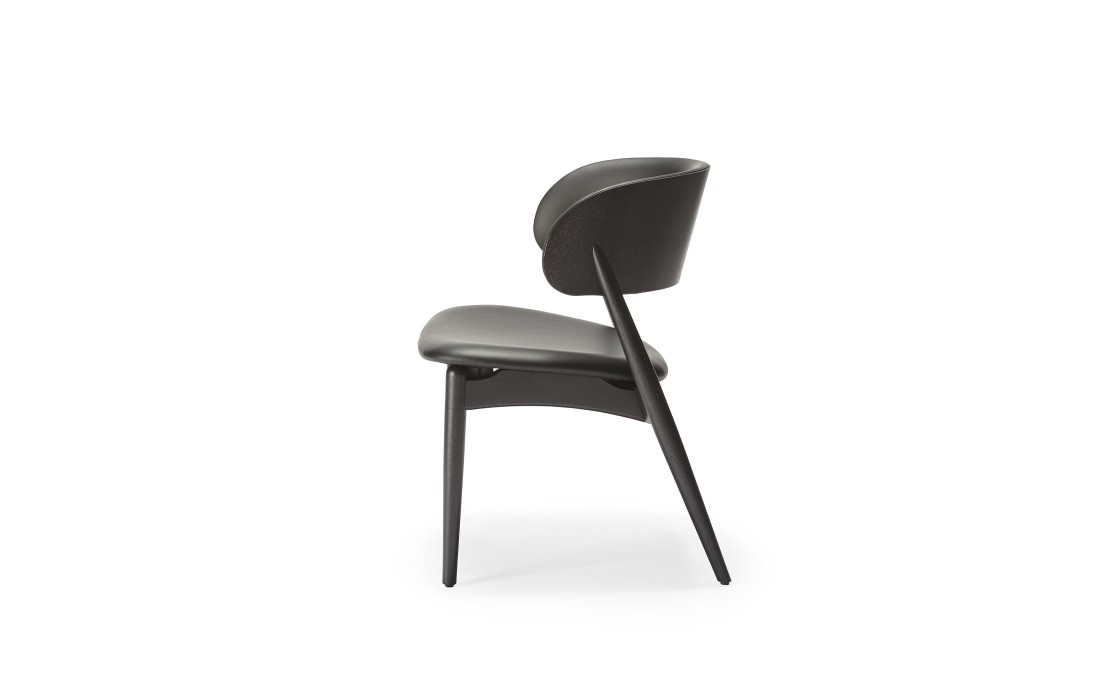 Стул от фабрики Livoni 1895 модель Duna Black