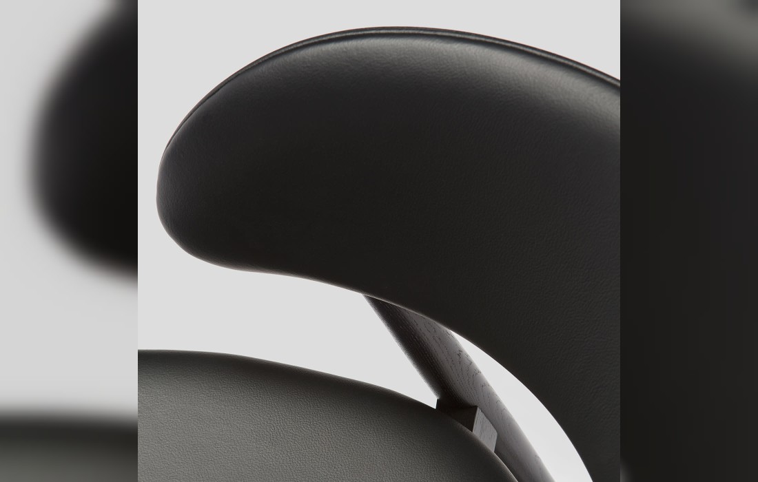 Стул от фабрики Livoni 1895 модель Duna Black