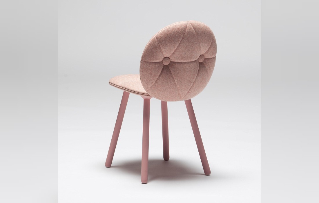 Стул от фабрики Livoni 1895 модель Harlequin 900 Pink