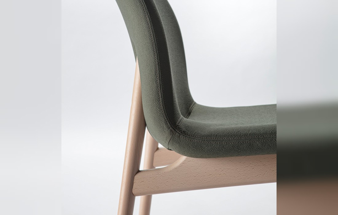 Стул от фабрики Livoni 1895 модель Mango Green