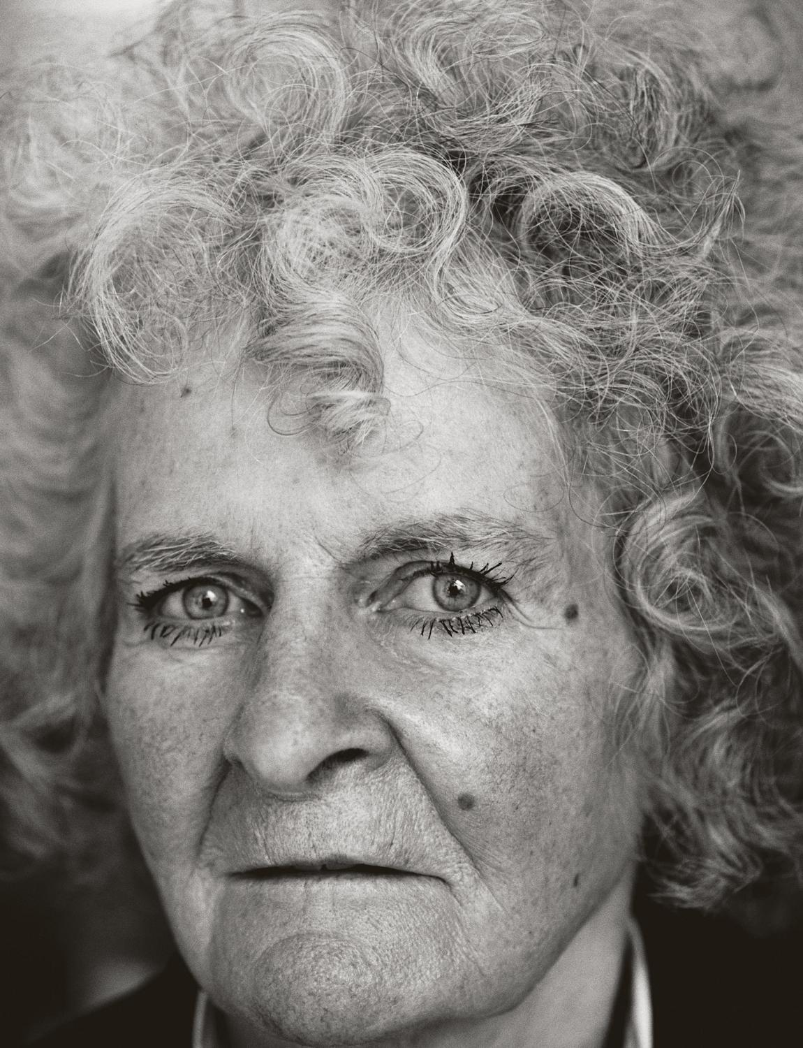 Магги Хэмблинг (Maggi Hambling) vs Pinton 1957