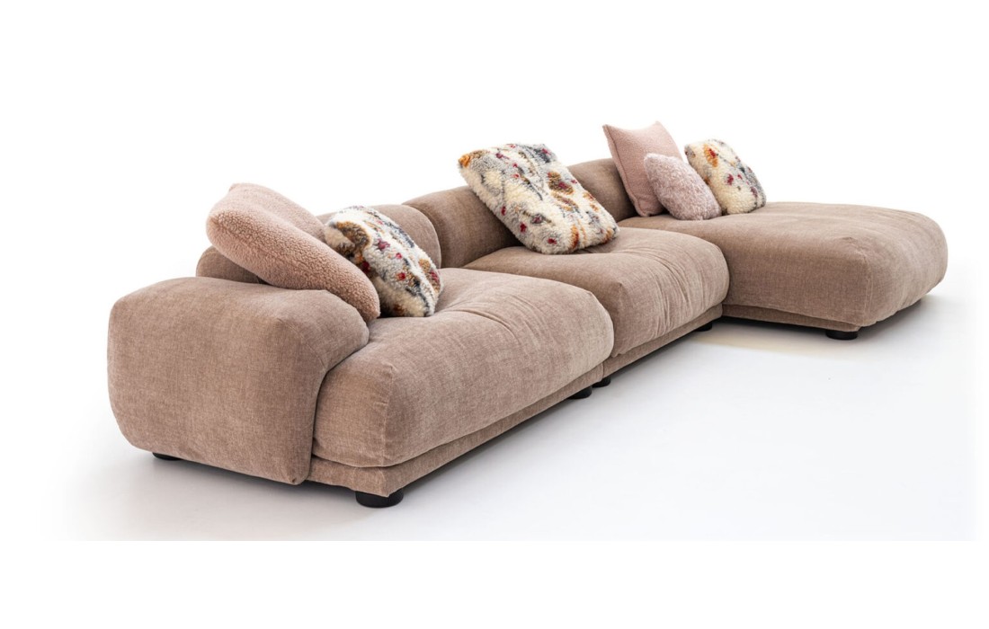 Диван модель Me-Time фабрики Moroso - дизайн García Cumini