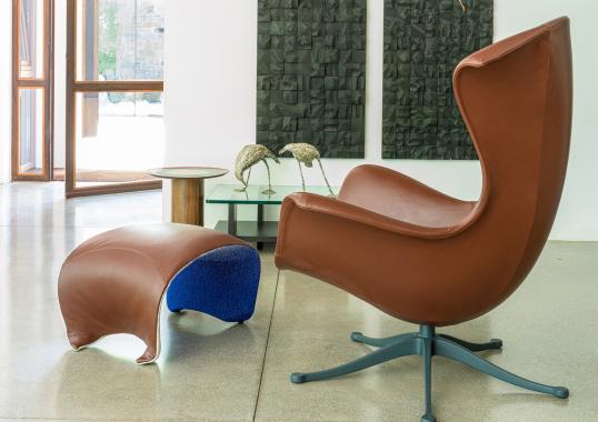Кресло модель One Page фабрики Moroso - Ron Arad