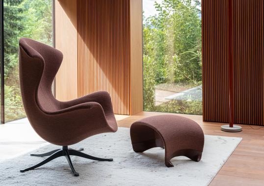 Кресло модель One Page фабрики Moroso - Ron Arad