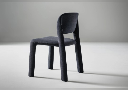 Стул модель Artemis фабрики Bonaldo