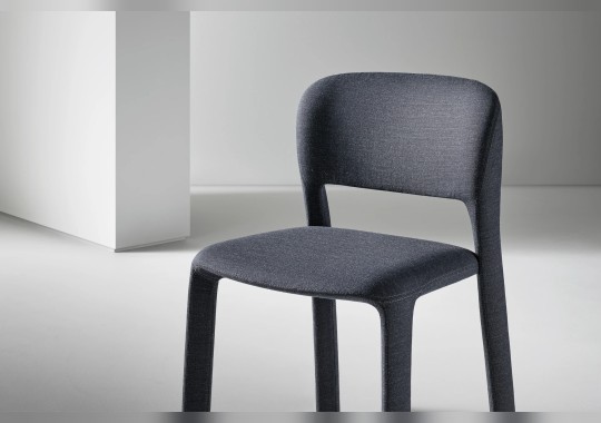 Стул модель Artemis фабрики Bonaldo