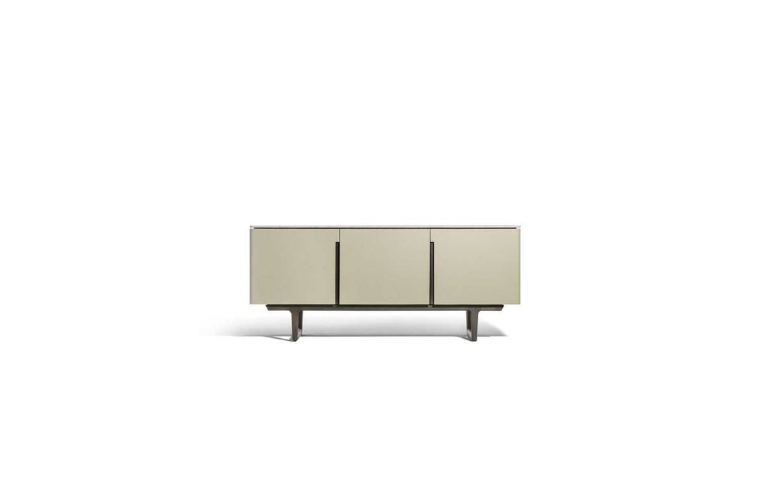 Низкий сервант Fidelio 5599782 от фабрики Poltrona Frau