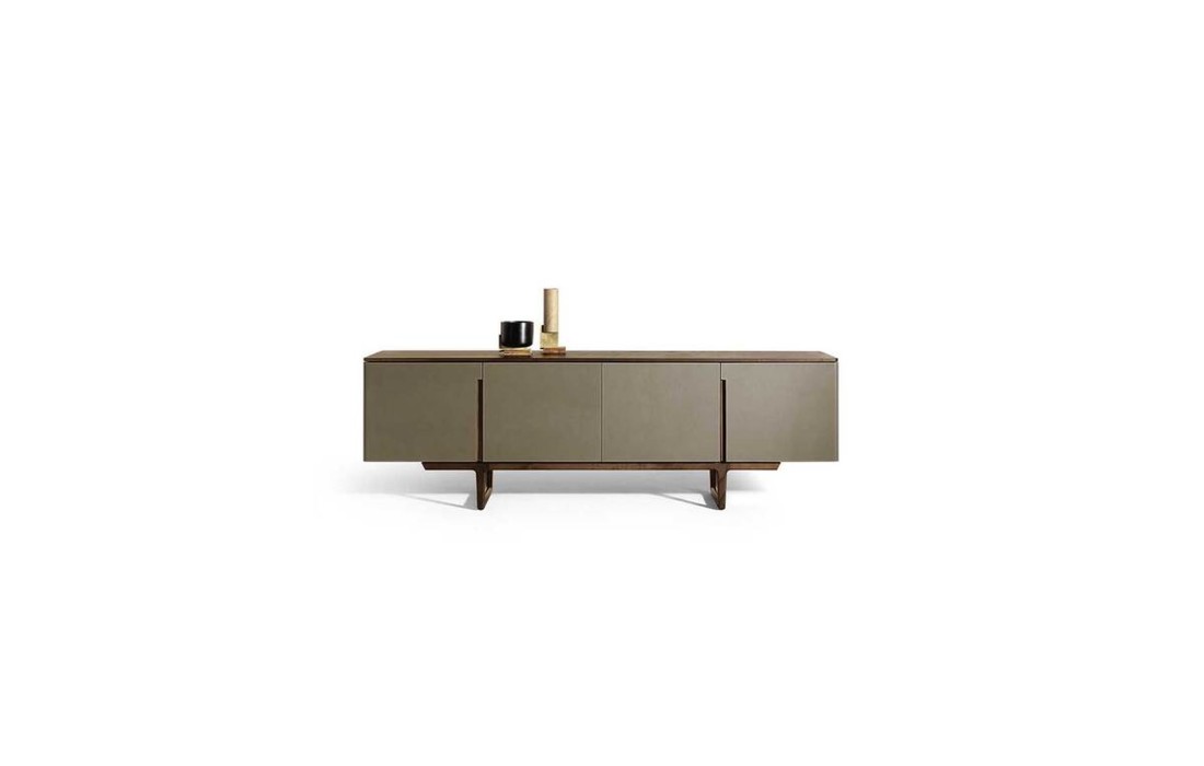 Низкий сервант Fidelio 5599782 от фабрики Poltrona Frau