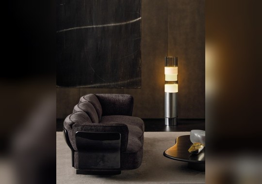 Диван модель Saki от Minotti