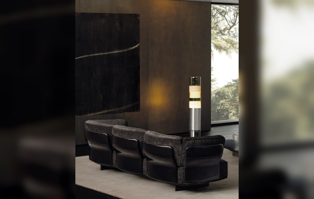 Диван модель Saki от Minotti