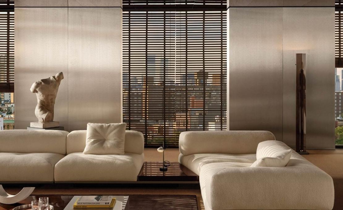 Диван модель Orion фабрики Minotti