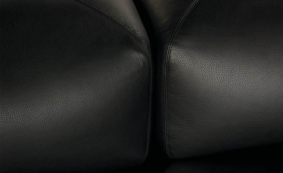 Диван модель Orion фабрики Minotti