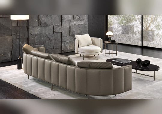 Трехместный диван и консольный столик Torii от Minotti image 2