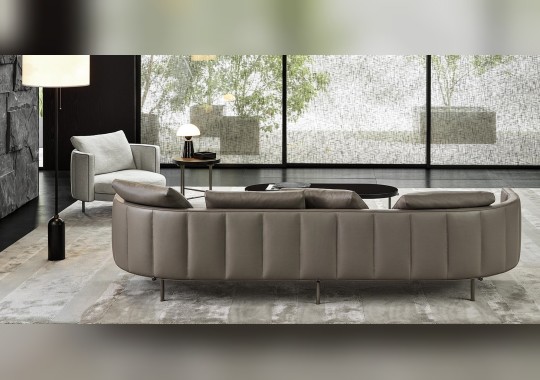 Трехместный диван и консольный столик Torii от Minotti image 3