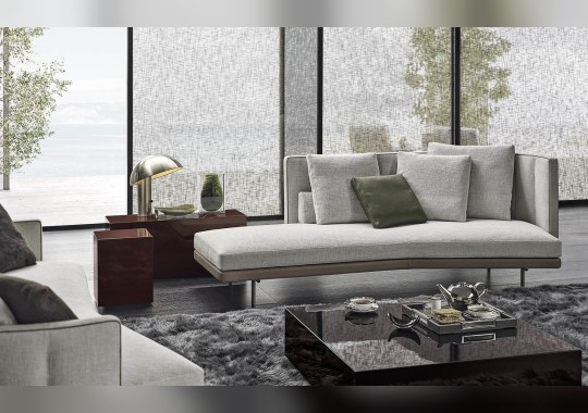 Трехместный диван и консольный столик Torii от Minotti image 6