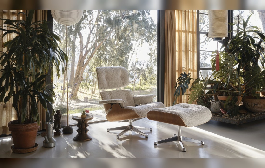 Кресло и пуф для ног Vitra - Eames Lounge