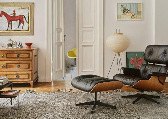 Кресло и пуф для ног Eames Lounge от Vitra image 6