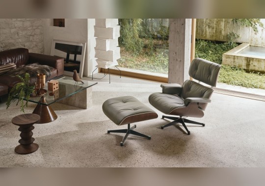 Кресло и пуф для ног Vitra - Eames Lounge