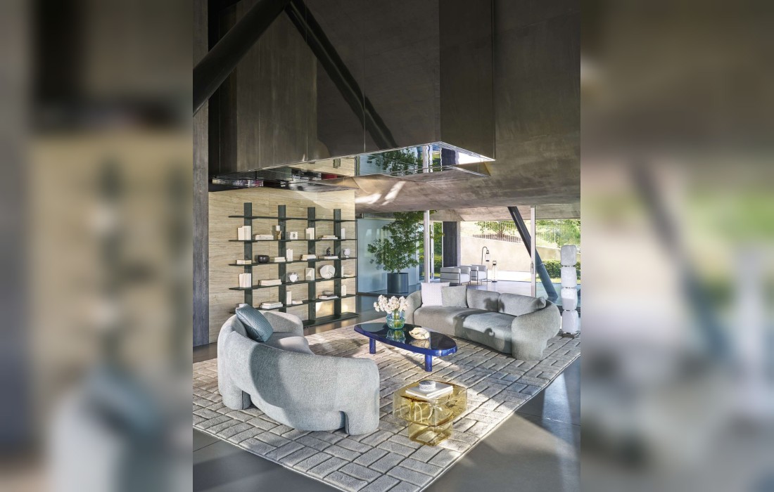 Диван коллекция Dudet Bold фабрики Cassina — дизайн Патрисии Уркиолы