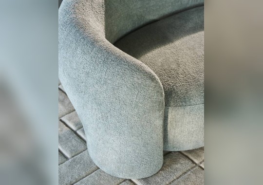 Диван коллекция Dudet Bold фабрики Cassina — дизайн Патрисии Уркиолы