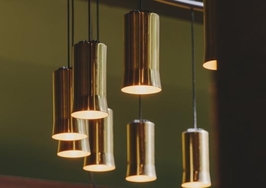 Подвесной светильник от фабрики Santa&Cole модель Cirio Circular Suspension Lamp