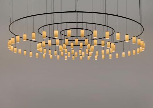 Подвесной светильник от фабрики Santa&Cole модель Cirio Circular Suspension Lamp
