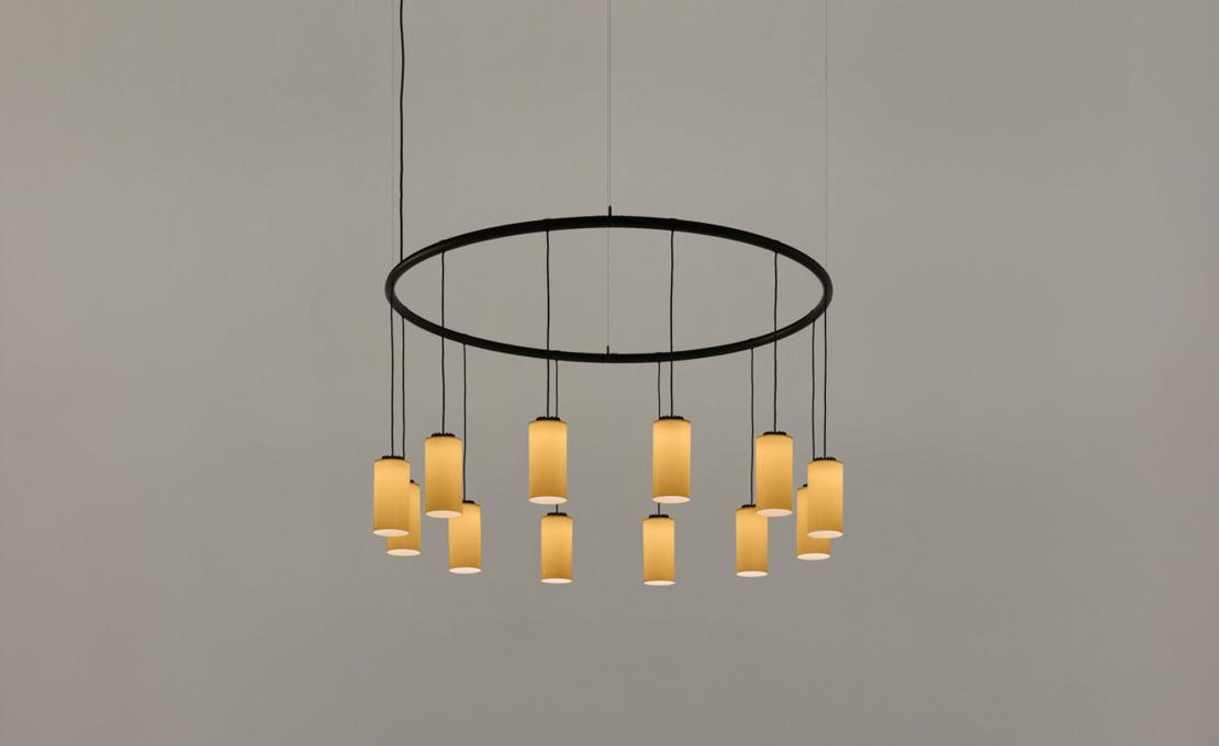 Подвесной светильник от фабрики Santa&Cole модель Cirio Circular Suspension Lamp
