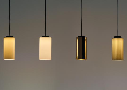Подвесной светильник от фабрики Santa&Cole модель Cirio Circular Suspension Lamp
