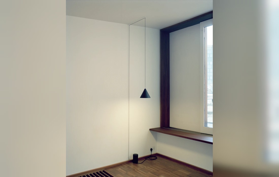 Светильник с черным мягким кабелем Flos - String Light