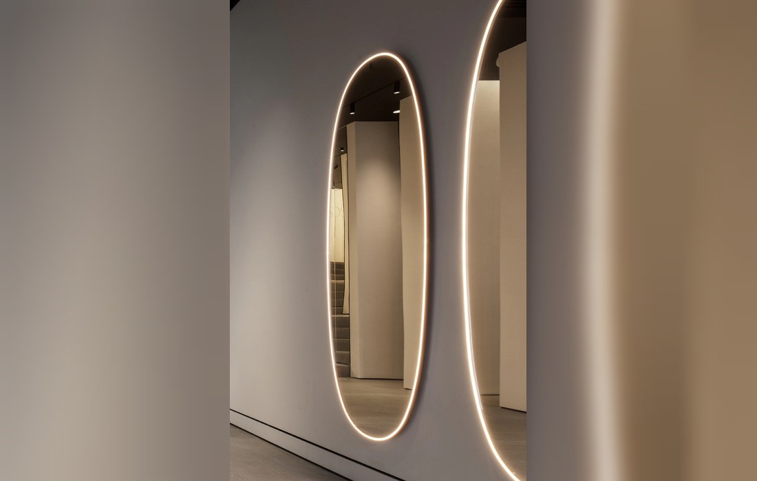 Зеркала Flos - La Plus Belle Mirror