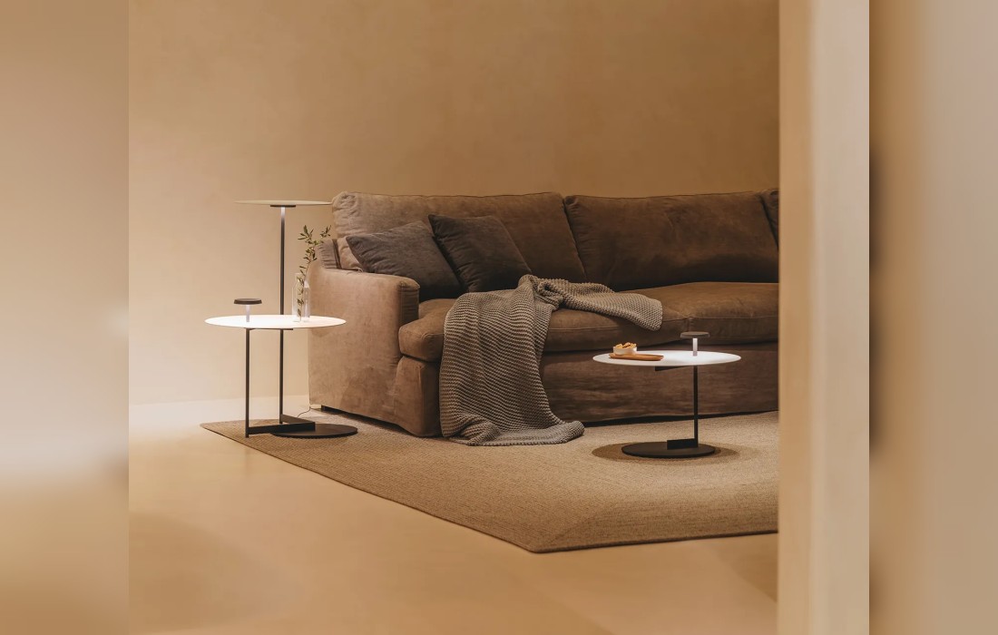 Напольная лампа Flat 5950 и 5957 от производителя Vibia