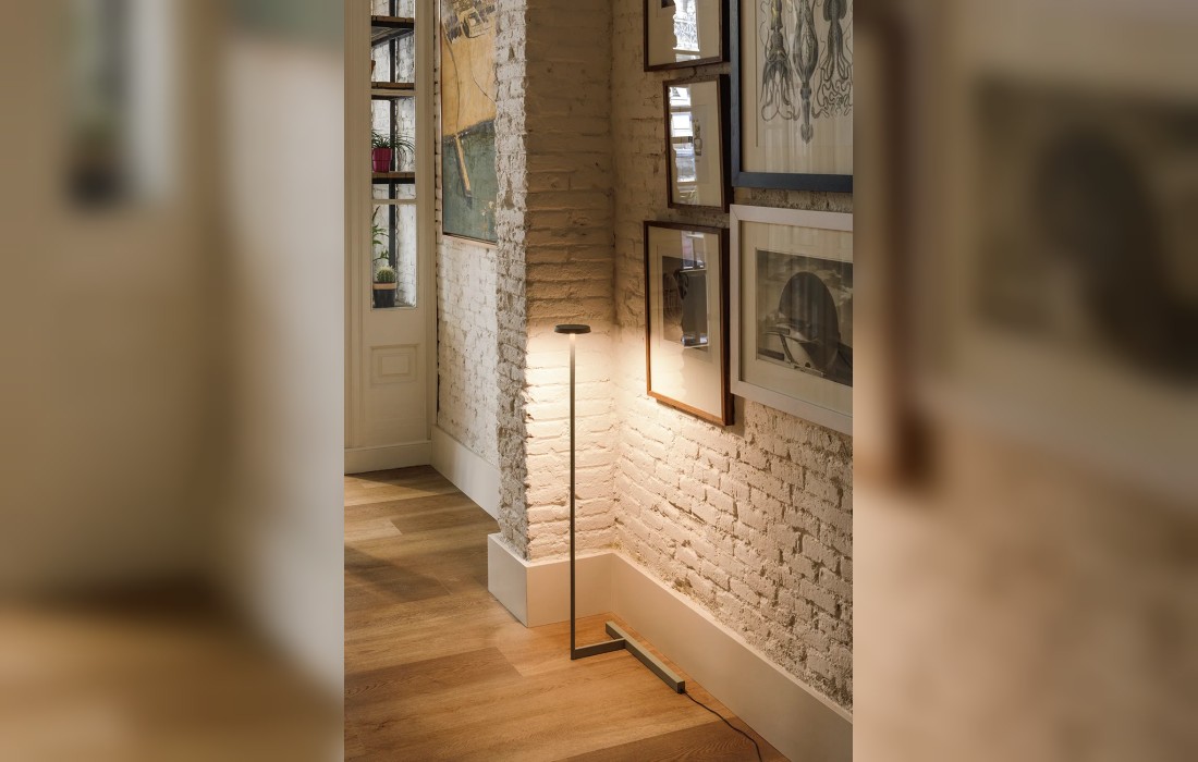 Напольный светильник Flat 5950 от производителя Vibia